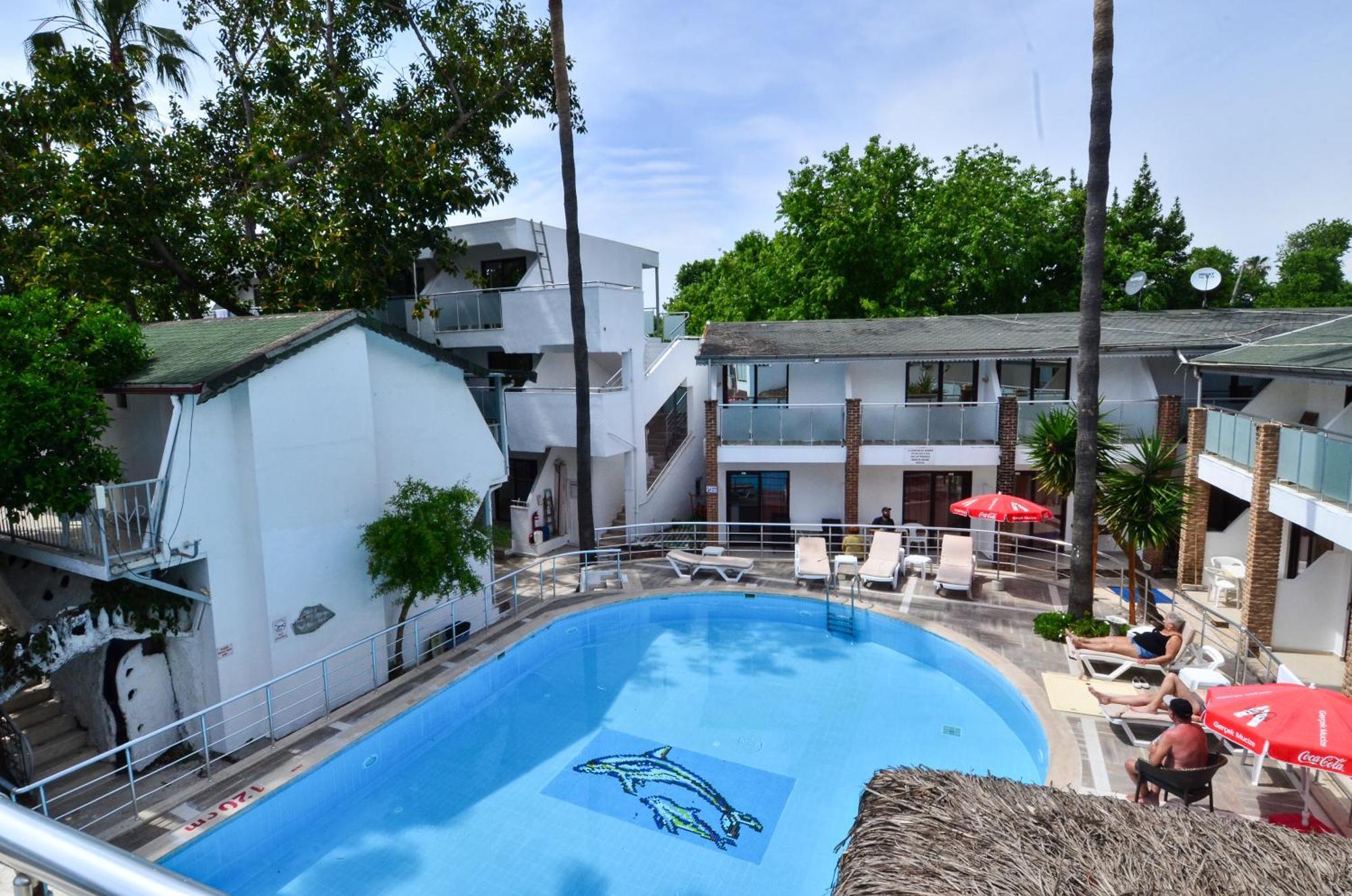 Tropic Beach Club Side Hotel Exterior photo